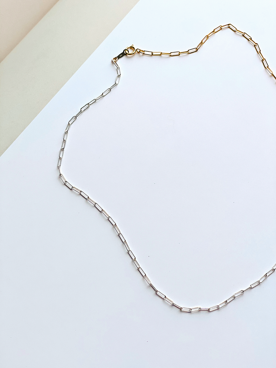 HALF AND HALF CHAIN NECKLACE