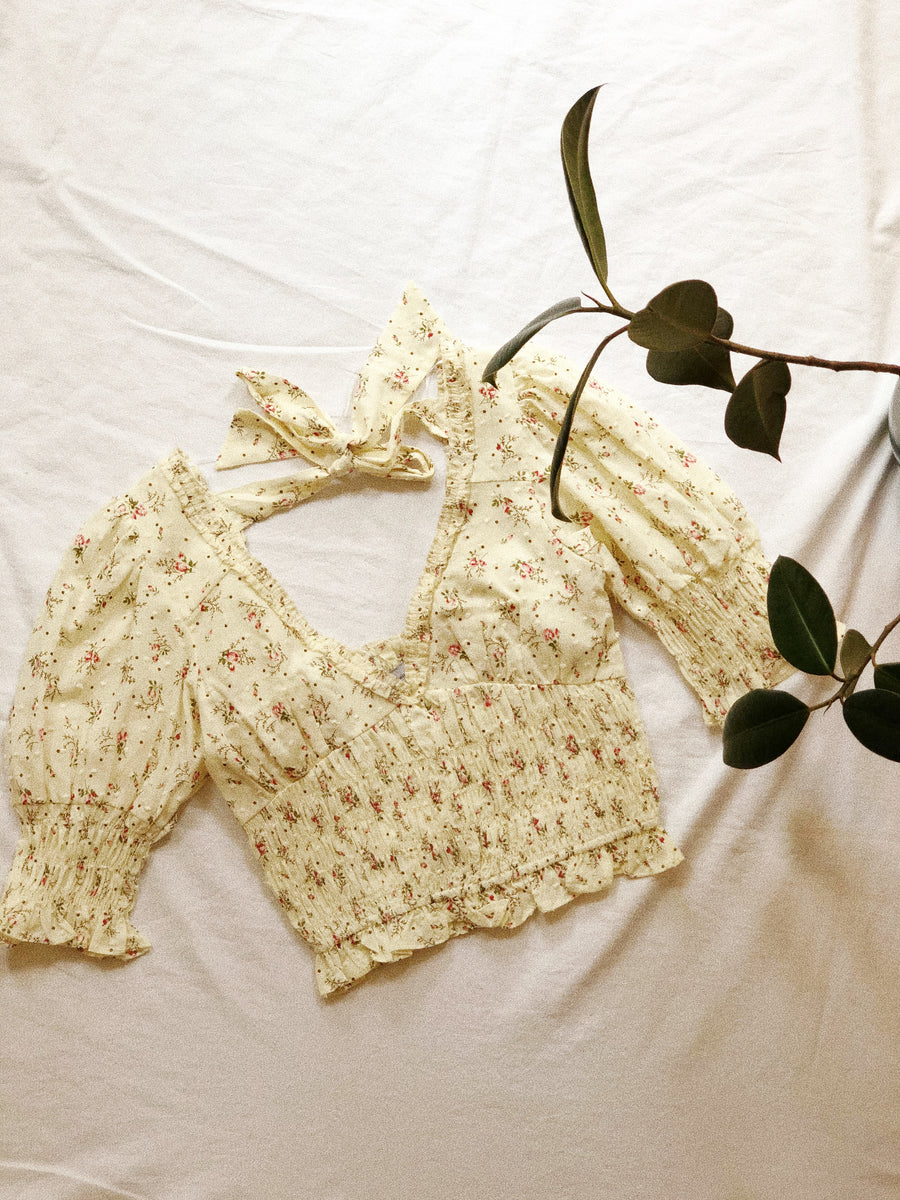 FLORAL SMOCKED PUFF SLEEVE TOP