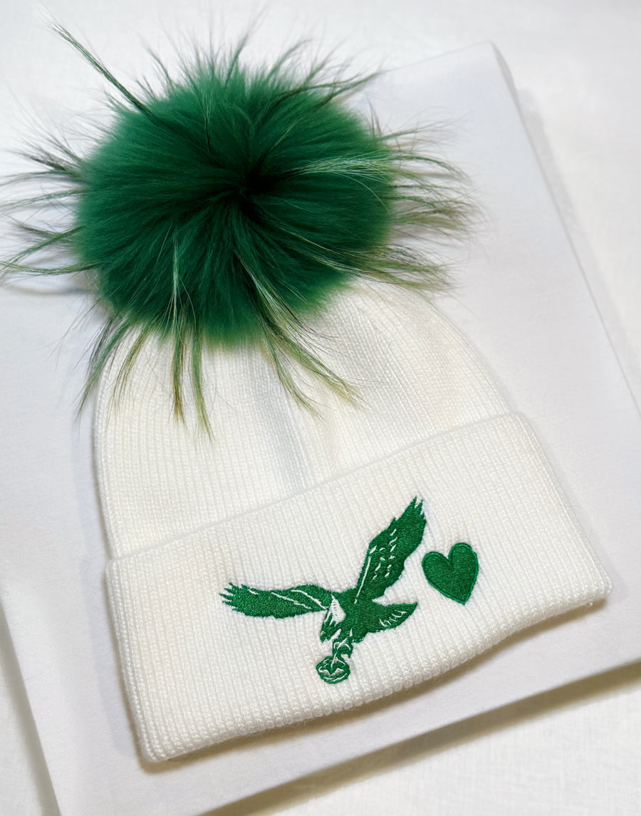 EMBROIDERED EAGLES BEANIE - HEART (IVORY/GREEN POM)