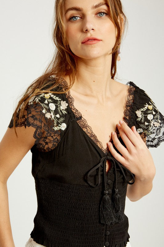EMBROIDERED LACE SMOCKED TOP