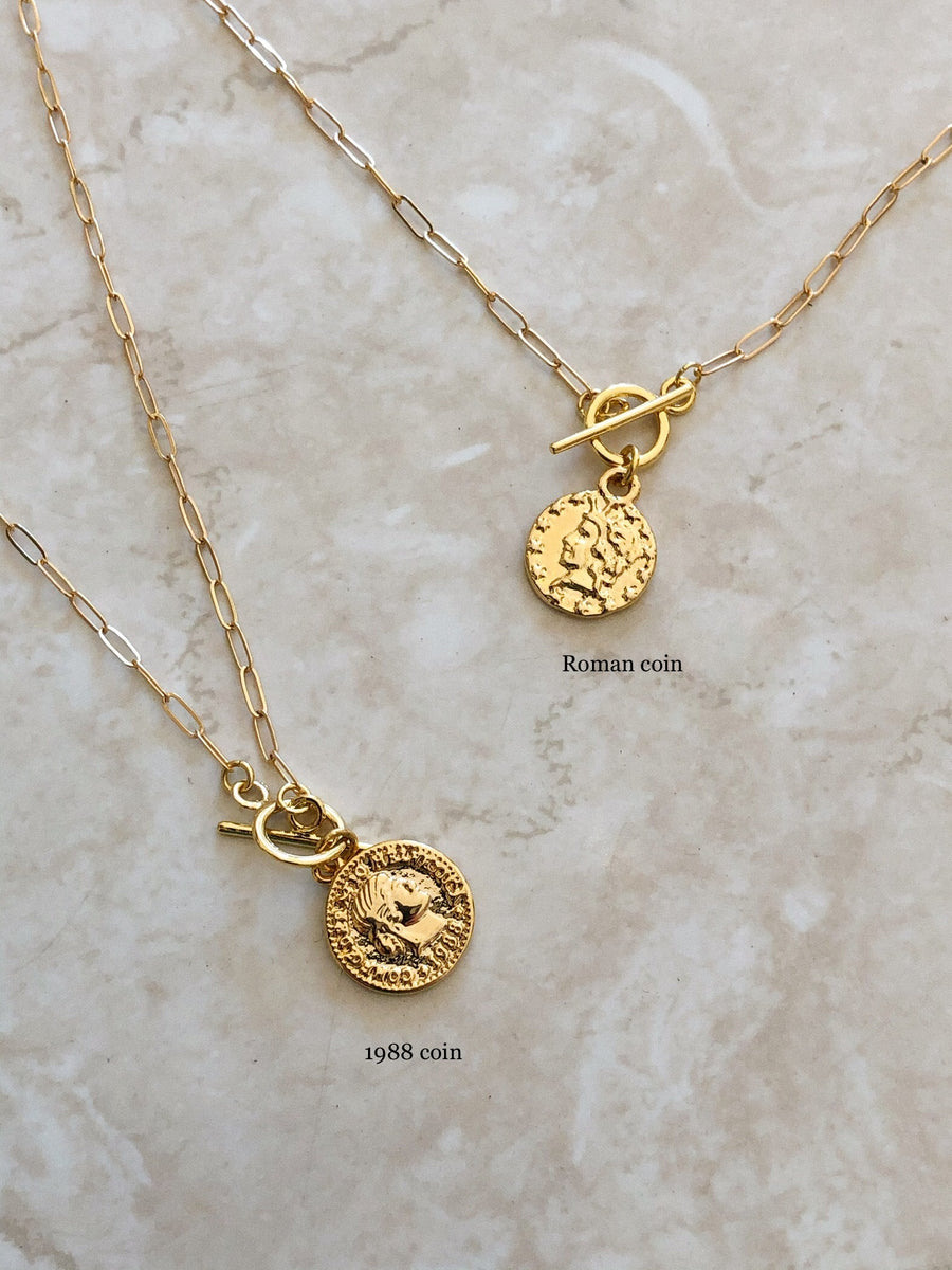 SMALL COIN TOGGLE NECKLACE