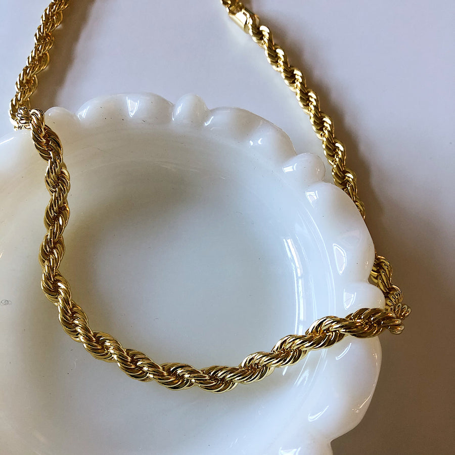 THICK ROPE CHAIN NECKLACE