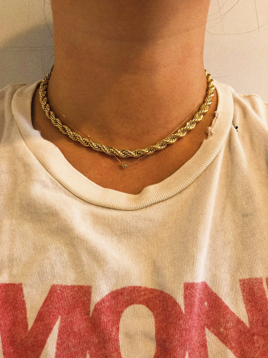 THICK ROPE CHAIN NECKLACE